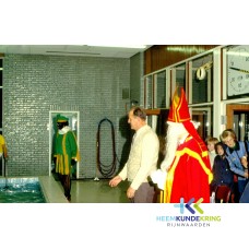 Sint opbezoek in zwembad de Boskuul 1